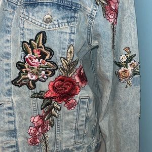 NEW FLORAL JEAN JACKET